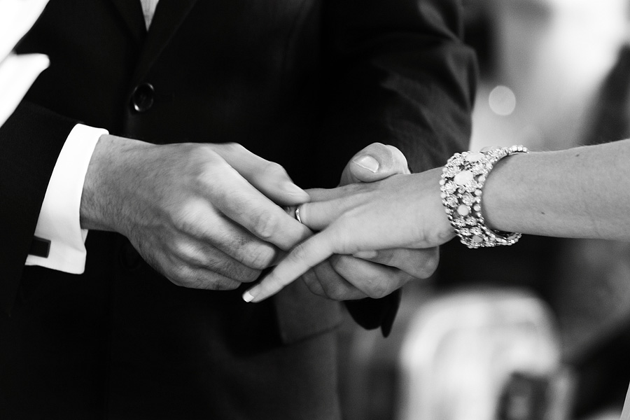 wedding-photography-surrey-wedding-rings