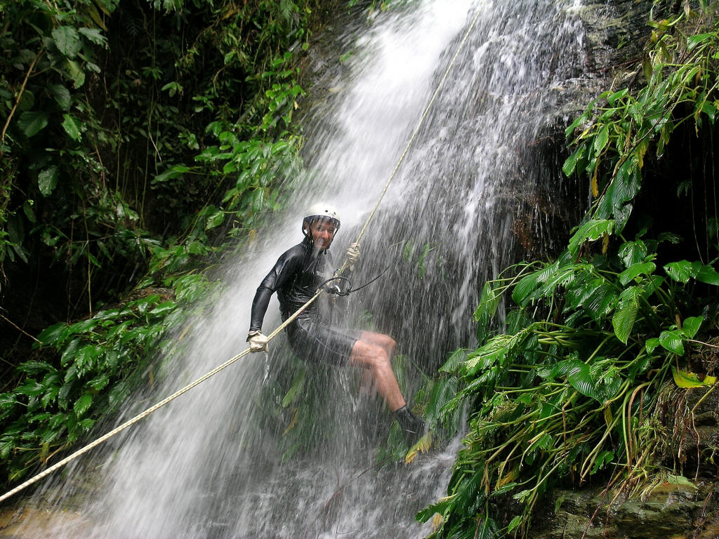 canyoning1.jpg